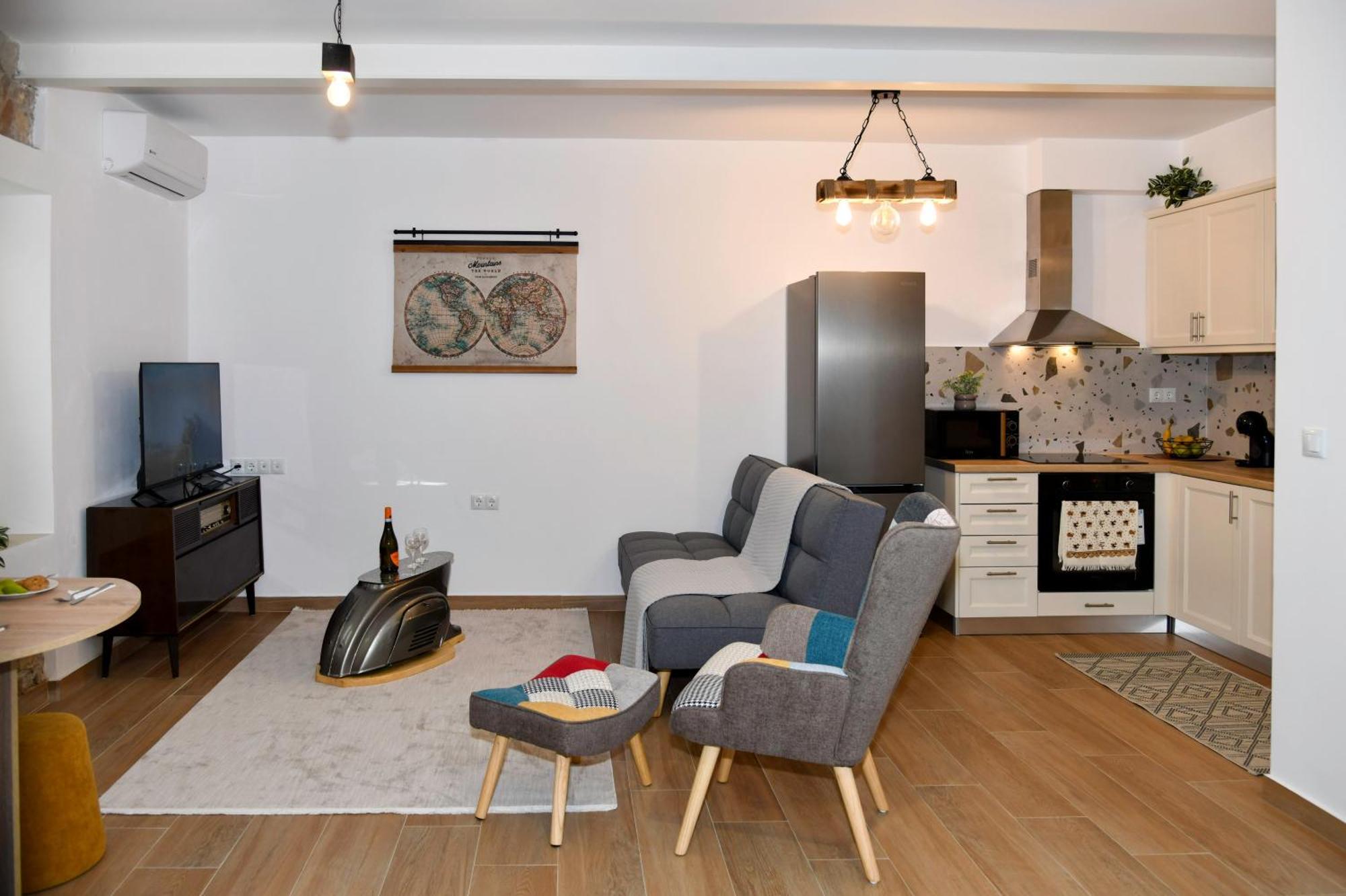 Captain Theo'S Modern Apartment Maria Лефкими Экстерьер фото