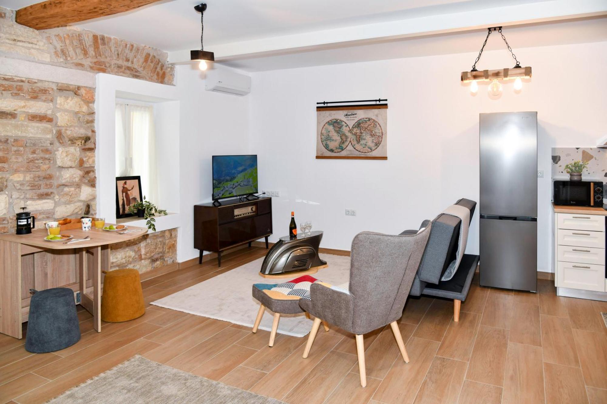 Captain Theo'S Modern Apartment Maria Лефкими Экстерьер фото